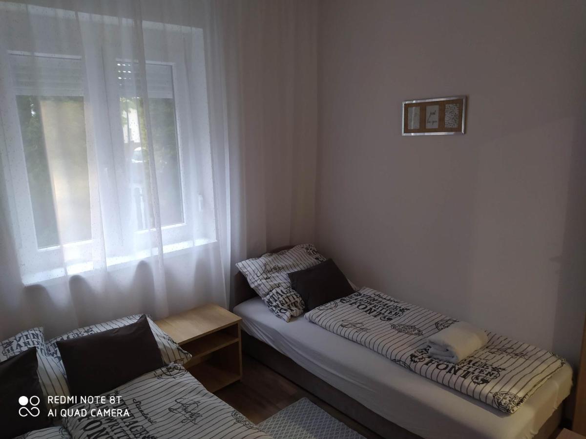 Evelyn Apartman Hajdúszoboszló Екстериор снимка