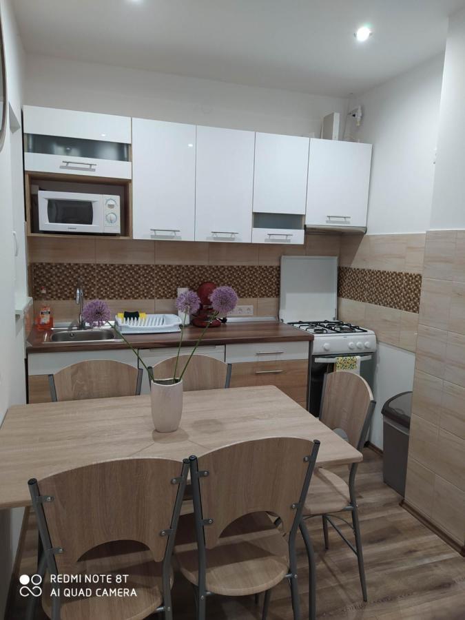 Evelyn Apartman Hajdúszoboszló Екстериор снимка